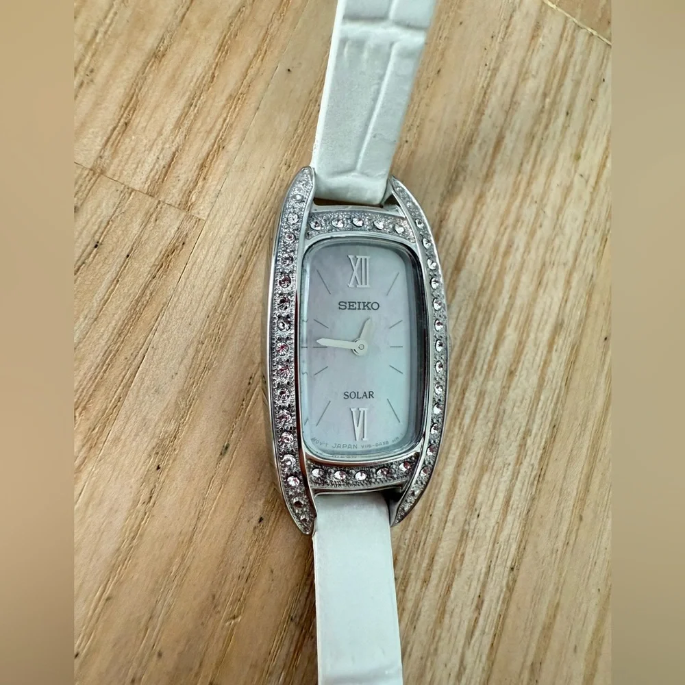 Seiko Solar ladies silver tone white leather double strap watch